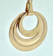 Load image into Gallery viewer, Engravable - Necklace Triple Ring Pendant
