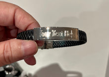 Load image into Gallery viewer, Engravable - Bracelet Flat Leather
